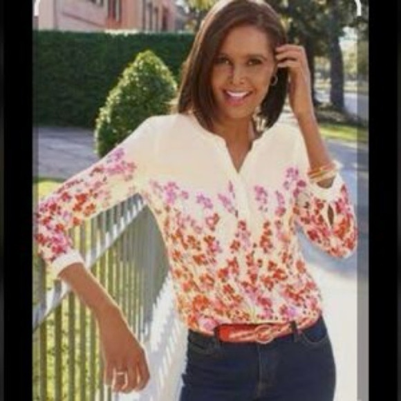 Talbots Pink and White Floral Women's Button up Blouse Large - Picture 3 of 13